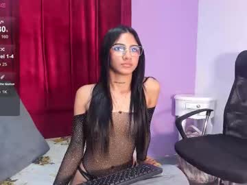 Foxyhillx Chaturbate stream image from October 25, 2025