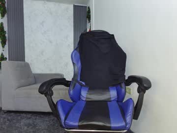 Evessinn Chaturbate stream image from October 25, 2025