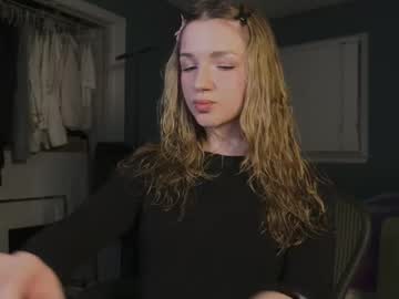Amyjj Chaturbate stream image from October 26, 2025
