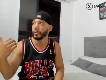 Apologomez Chaturbate stream image from October 26, 2025