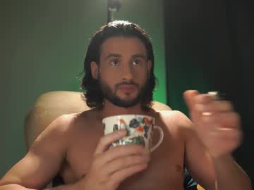 Double_Luckystrike Chaturbate stream image from October 26, 2025