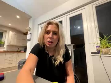 Size10doubleg Chaturbate stream image from October 26, 2025