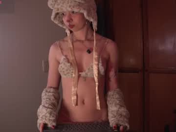 Kathc_19 Chaturbate stream image from October 26, 2025