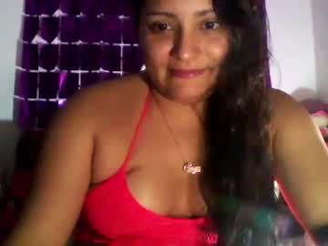 Thequeenbella Chaturbate stream image from October 26, 2025
