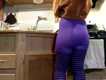 Bootyinpantyhose Chaturbate stream image from October 26, 2025