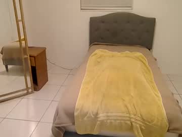 Euroliquidgold Chaturbate stream image from October 26, 2025