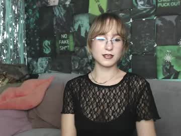 Alishakelly Chaturbate stream image from October 26, 2025