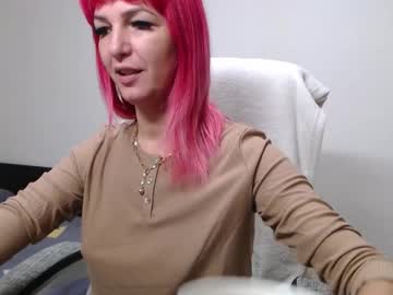 Evadesireone Chaturbate stream image from October 26, 2025