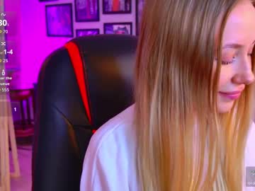 Lottie_Shine Chaturbate stream image from October 26, 2025