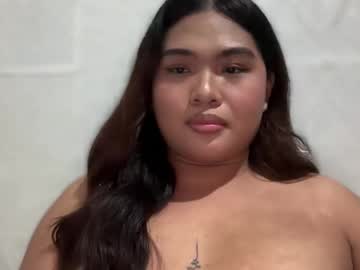 Yllanahard Chaturbate stream image from October 26, 2025