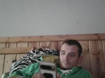 Bennymn Chaturbate stream image from October 26, 2025