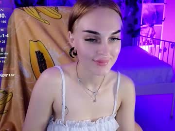Shuhuameow Chaturbate stream image from October 26, 2025