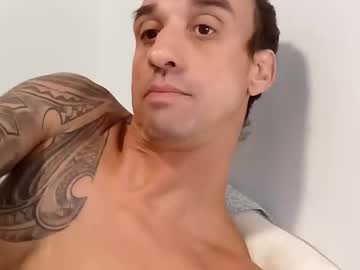 Charliee636023 Chaturbate stream image from October 26, 2025