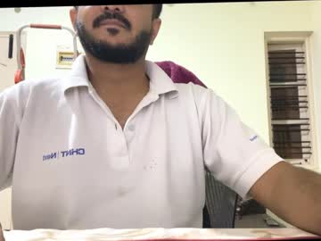 Bighandsomesatisfy Chaturbate stream image from October 26, 2025