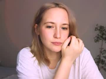 Mira_Spark Chaturbate stream image from October 26, 2025