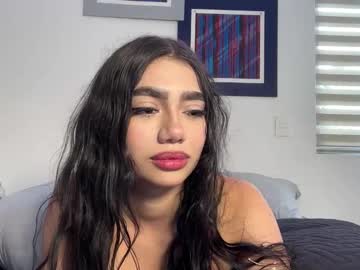 Alejandraalvarezxo Chaturbate stream image from October 26, 2025