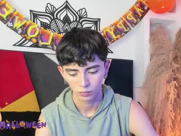 Maiky_Cooper Chaturbate stream image from October 26, 2025