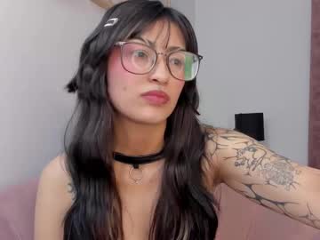 Miadvn Chaturbate stream image from October 26, 2025
