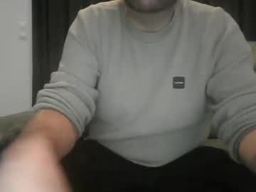 Boy27weert Chaturbate stream image from October 26, 2025