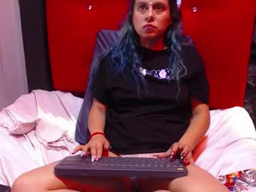Kitty_Black15 Chaturbate stream image from October 26, 2025