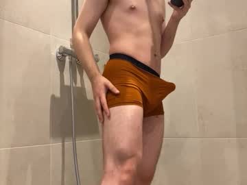 Curlyboyy_ Chaturbate stream image from October 26, 2025