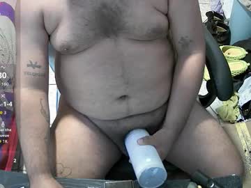 Kyledonovvan Chaturbate stream image from October 26, 2025