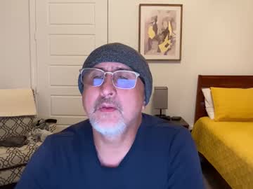 Latinnous Chaturbate stream image from October 27, 2025