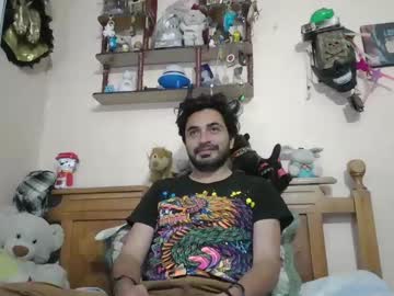 Luismiastarot Chaturbate stream image from October 27, 2025
