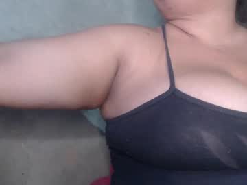 Lunaa_Milk Chaturbate stream image from October 27, 2025