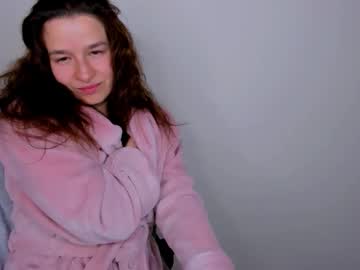 Clearangel Chaturbate stream image from October 27, 2025