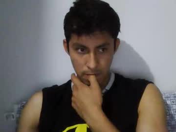 Manucurve Chaturbate stream image from October 27, 2025