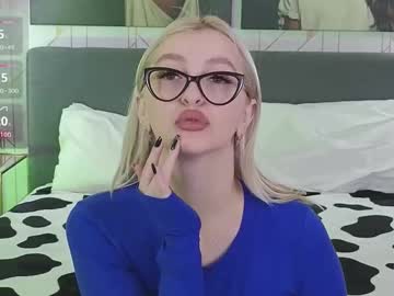 Eva__Summers Chaturbate stream image from October 27, 2025