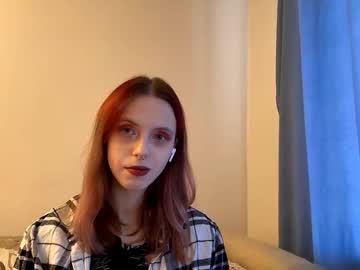 Heikesantrmire Chaturbate stream image from October 27, 2025