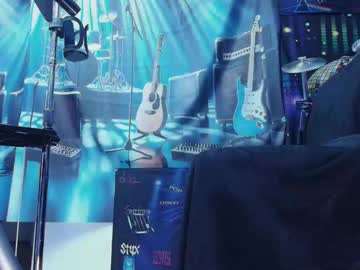 Kiveuxmakeu Chaturbate stream image from October 27, 2025