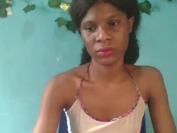 Luckymadequeen Chaturbate stream image from October 27, 2025