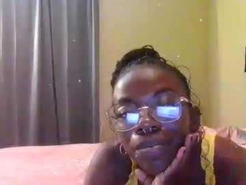 Gbabii13 Chaturbate stream image from October 27, 2025