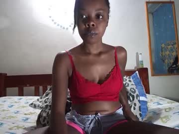 Cobelo_Bella Chaturbate stream image from October 27, 2025