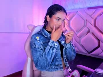 Lili_Evanss Chaturbate stream image from October 27, 2025