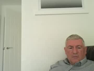 She52 Chaturbate stream image from October 27, 2025