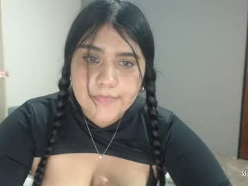 Aralynmielle Chaturbate stream image from October 27, 2025