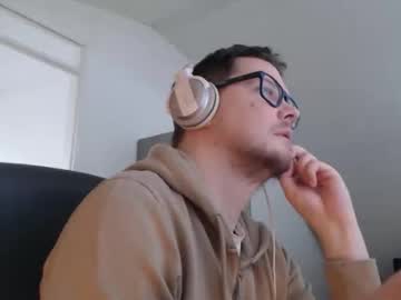 Chillzonecam Chaturbate stream image from October 27, 2025
