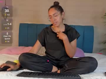 Heidi_Feuer Chaturbate stream image from October 27, 2025