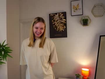 Laurendarou Chaturbate stream image from October 27, 2025