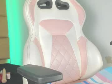 Sophie_Js Chaturbate stream image from October 27, 2025