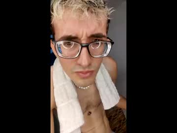 Jhosuamoore Chaturbate stream image from October 27, 2025
