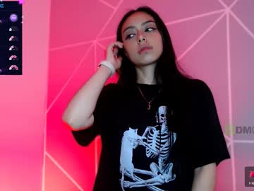 Liilylouise Chaturbate stream image from October 27, 2025