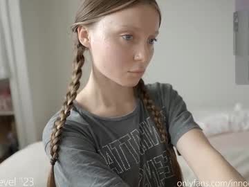 Pureangeldolores Chaturbate stream image from October 27, 2025
