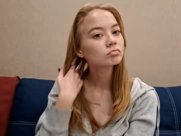 Cathrynfinnell Chaturbate stream image from October 27, 2025