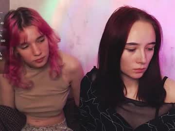Robin_Yours Chaturbate stream image from October 27, 2025