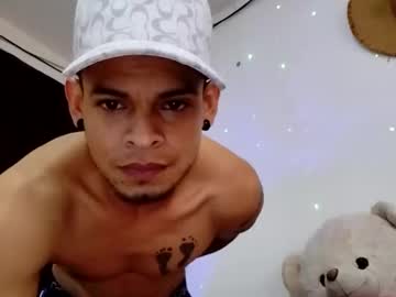Vegetaboy36427 Chaturbate stream image from October 27, 2025